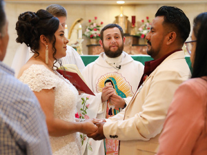 Lincoln’s Cristo Rey Parish celebrates five weddings in ‘boda comunitaria’